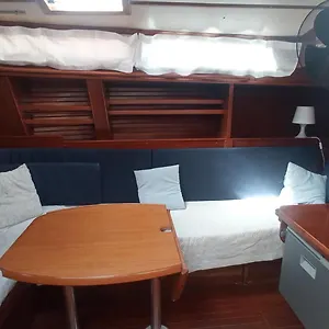 Barcelona Boat Experience Bateau-hôtel Sant Adrià de Besòs