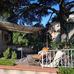 Maison De Ville Aux Couleurs Provençales. Hébergement de vacances Carpentras